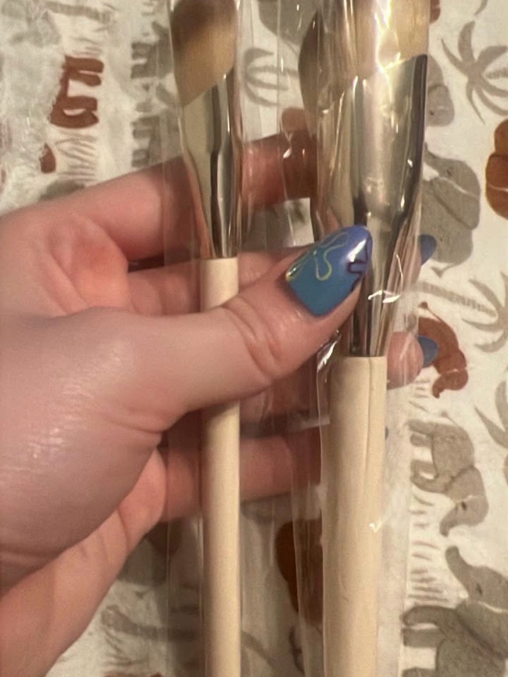 chic Makeup Brush Set with Silver Ferrules